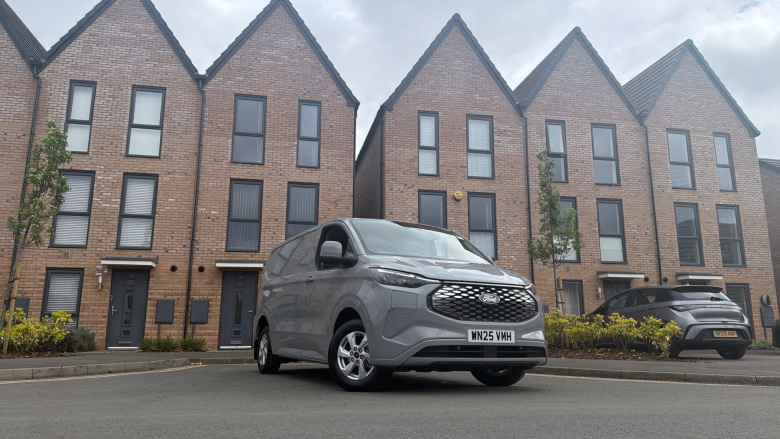 Ford Transit Custom E-320 L1 Rwd 100kW 65kWh H1 Van Limited Auto